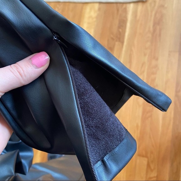 NWT ZARA Blogger Fave Faux Leather Zippered Ankle Leggings Black Small Women’s - Picture 5 of 10